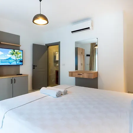 Bed & Breakfast Melengec 3*